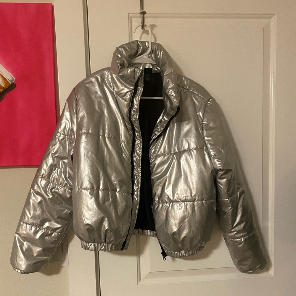 Metallic silver puffer jacket cropped